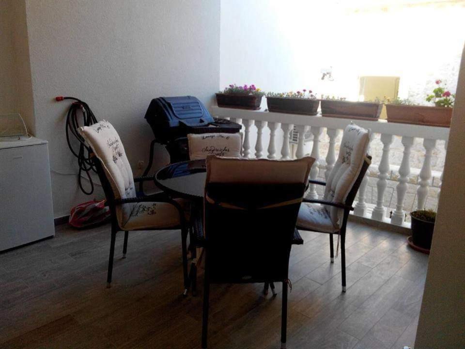 Apartmani Linda Vodice Exteriér fotografie