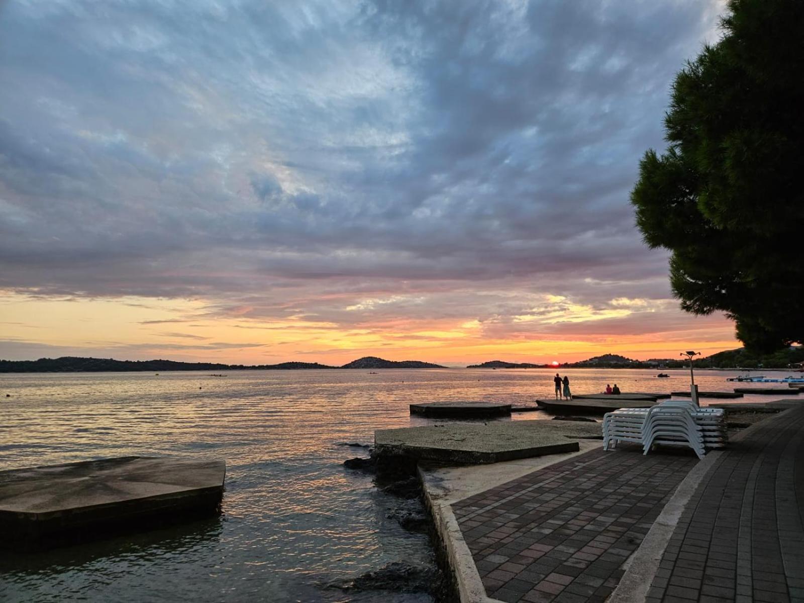 Apartmani Linda Vodice Exteriér fotografie
