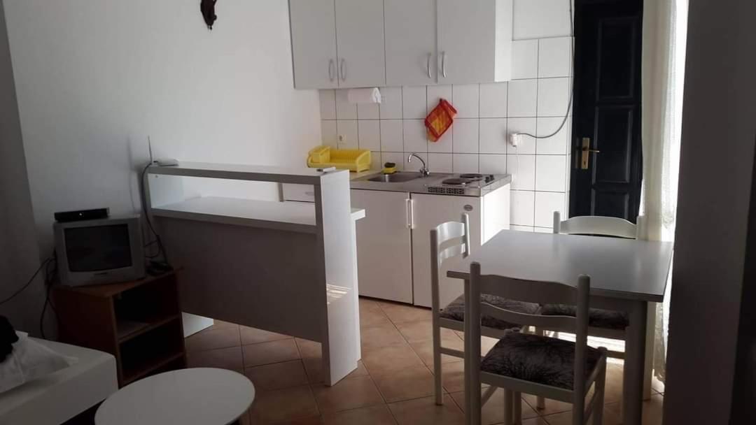 Apartmani Linda Vodice Exteriér fotografie