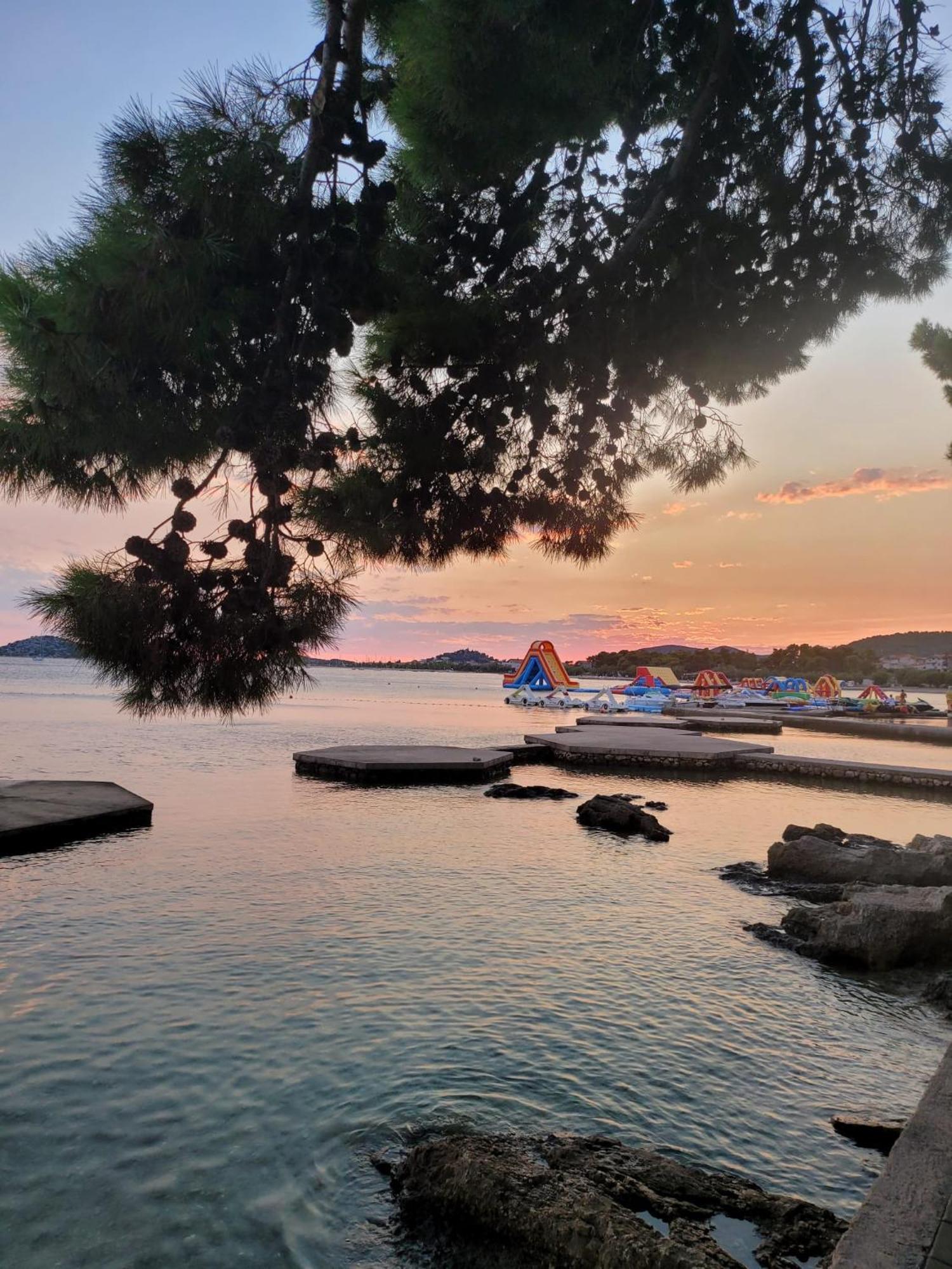 Apartmani Linda Vodice Exteriér fotografie